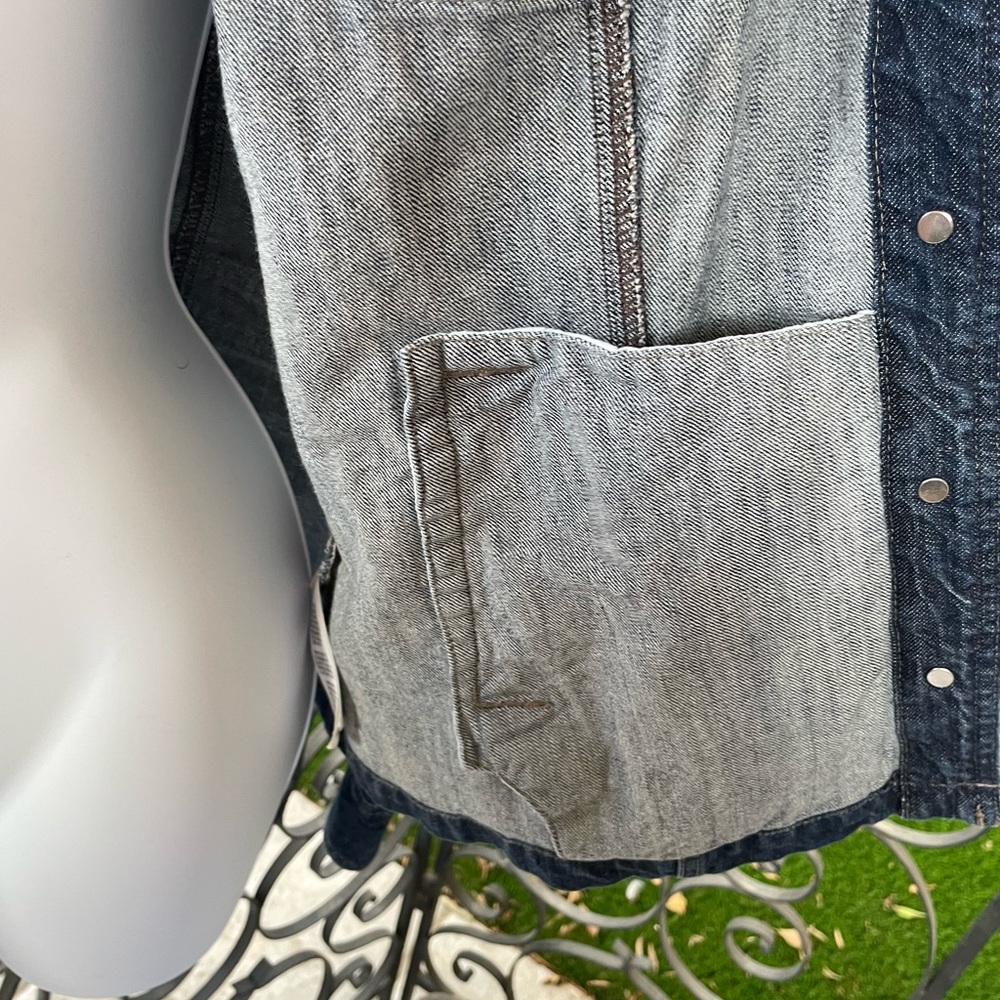 Tommy Hilfiger Denim Jean Jacket with multiple Pockets & Feminine Details XL - Picture 6 of 16